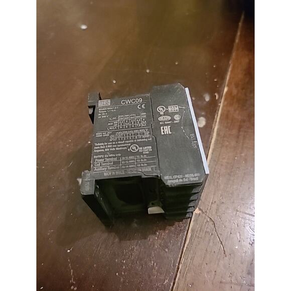 WEG CWC09 Reverse Mini Contactor 9amp 3 Pole - Picture 3 of 3